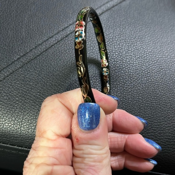 Black bangle bracelet - Picture 2 of 4